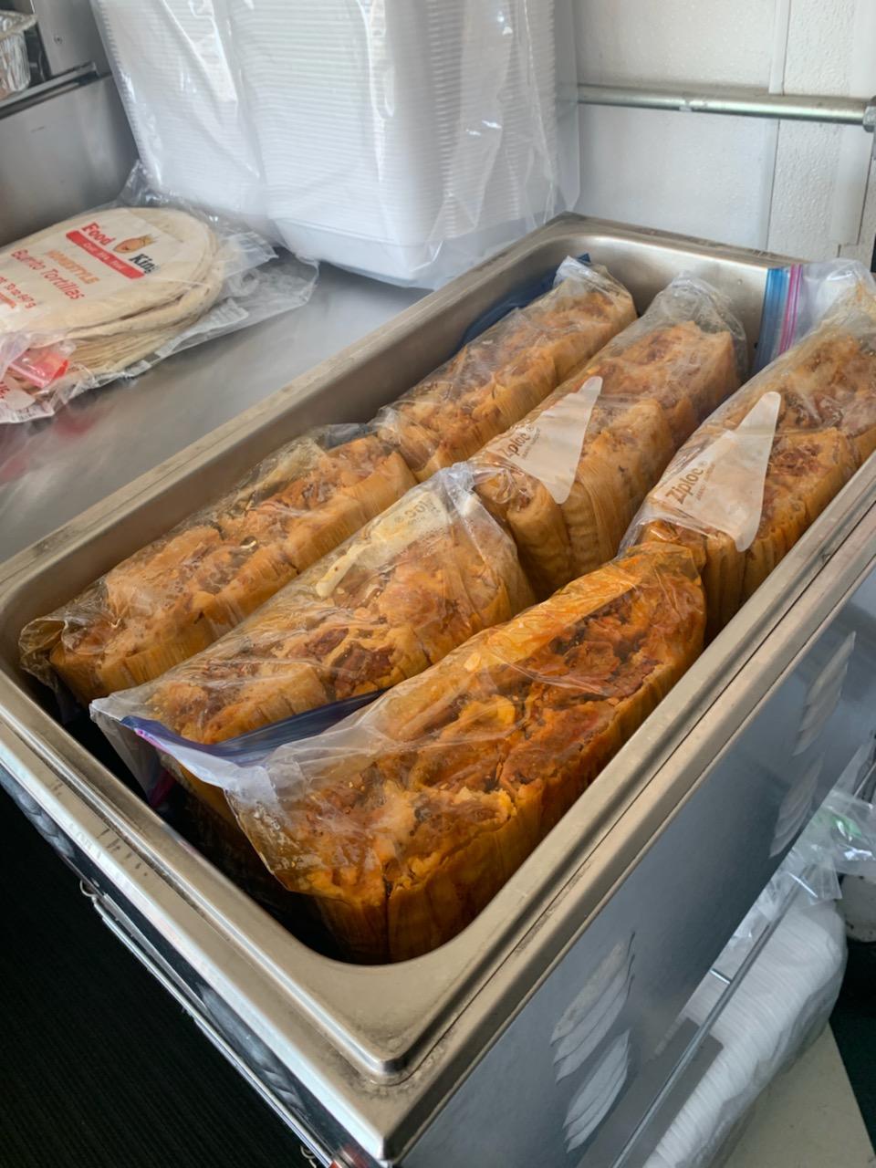 Lonchera Los Compadres Mexican Food | restaurant | 908 N Riverside Dr, Española, NM 87532, USA | 5056923940 OR +1 505-692-3940