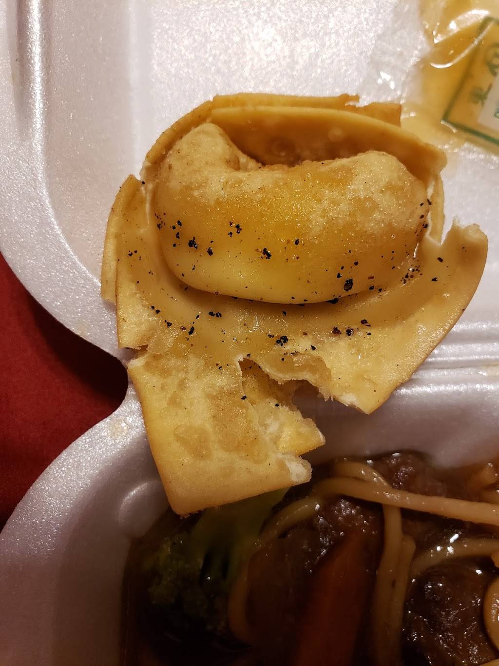 Happy Wok | restaurant | 211 Elm St, Rockford, IL 61101, USA | 8159618846 OR +1 815-961-8846