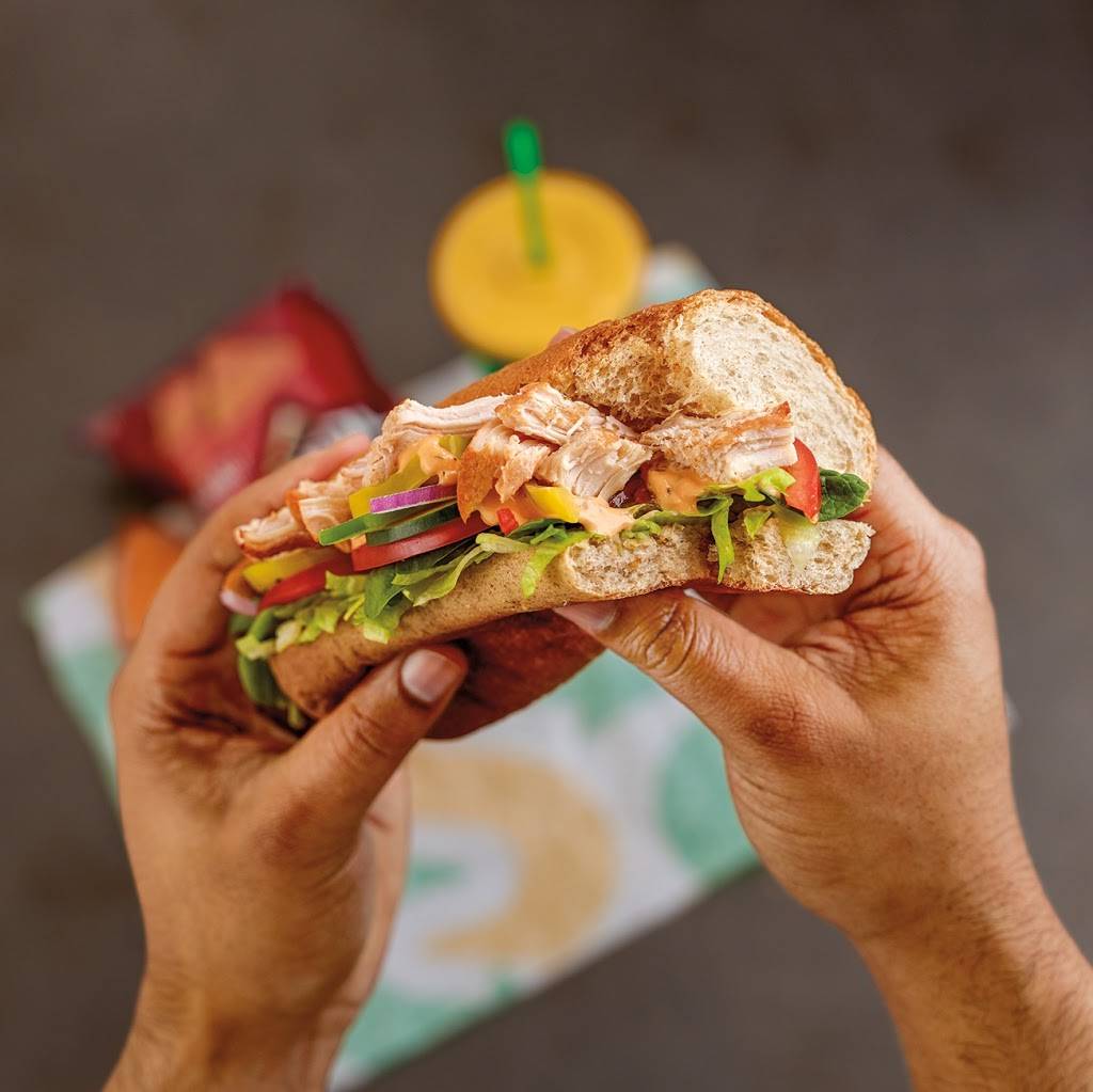 Subway | meal takeaway | 308 3rd St Building # 8, Corpus Christi, TX 78419, USA | 3619612134 OR +1 361-961-2134