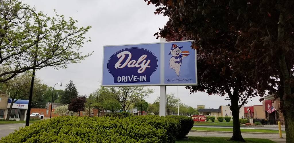 Daly Drive-In | restaurant | 31500 Plymouth Rd, Livonia, MI 48150, USA | 7344274474 OR +1 734-427-4474