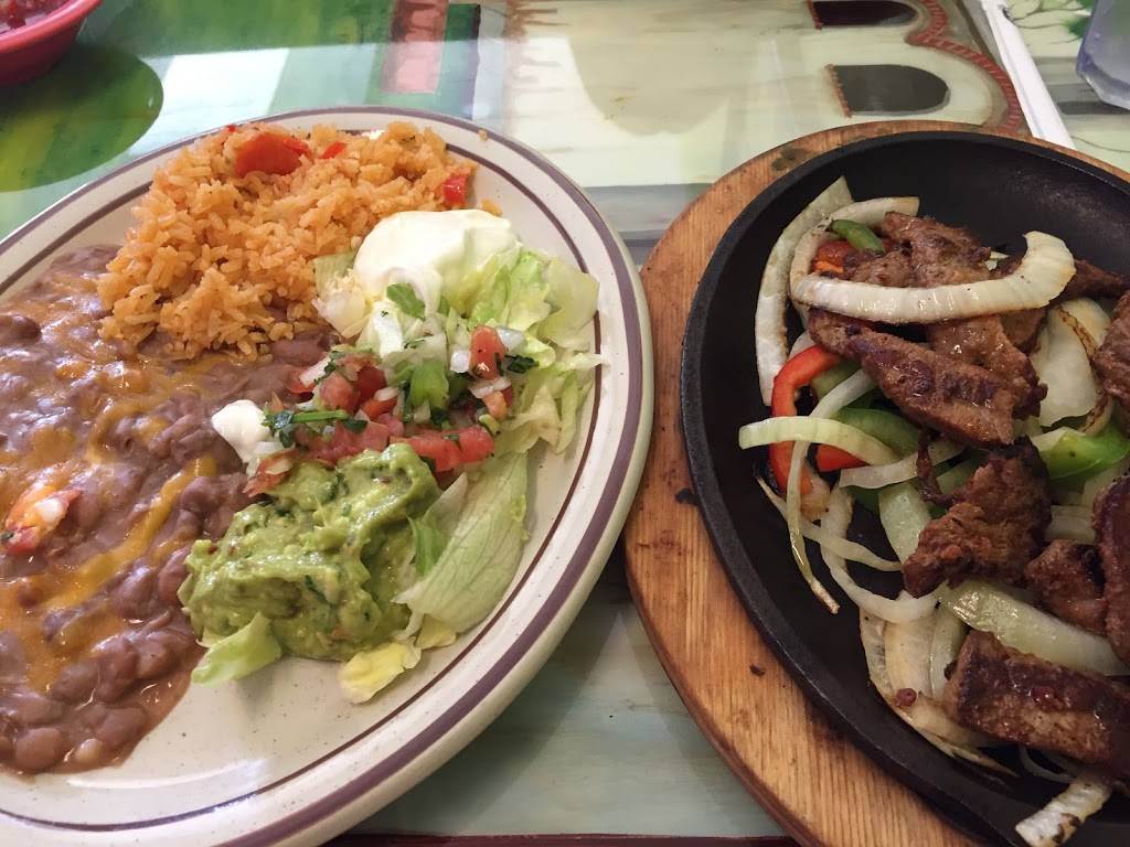 El Tapatio Mexican Grill | restaurant | 4165 9th Steet SW #107Unnamed Road, Vero Beach, FL 32968, USA | 7722138249 OR +1 772-213-8249