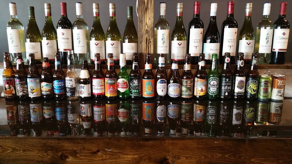 Iron Oak Post | restaurant | 2023 Melbourne Ct, Melbourne, FL 32901, USA | 3213278479 OR +1 321-327-8479