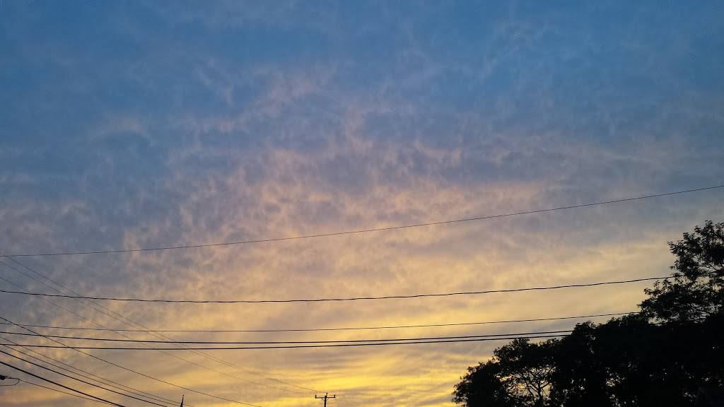 B & B Pizza | restaurant | 10 Seaboard Ln # K, Hyannis, MA 02601, USA | 5087713330 OR +1 508-771-3330