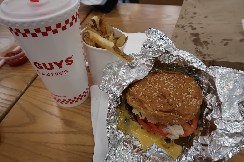 Five Guys | meal takeaway | 9725 NW 41st St, Doral, FL 33178, USA | 3055918743 OR +1 305-591-8743