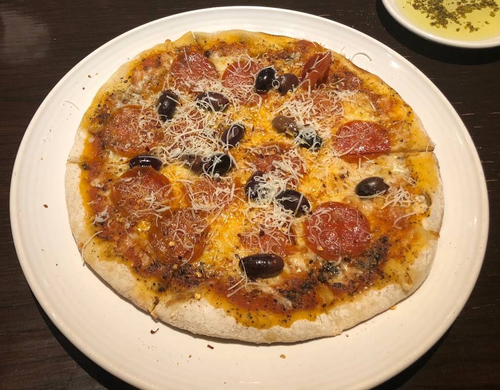 Carrabbas Italian Grill | restaurant | 13870 Foulger Square, Woodbridge, VA 22192, USA | 7035837300 OR +1 703-583-7300