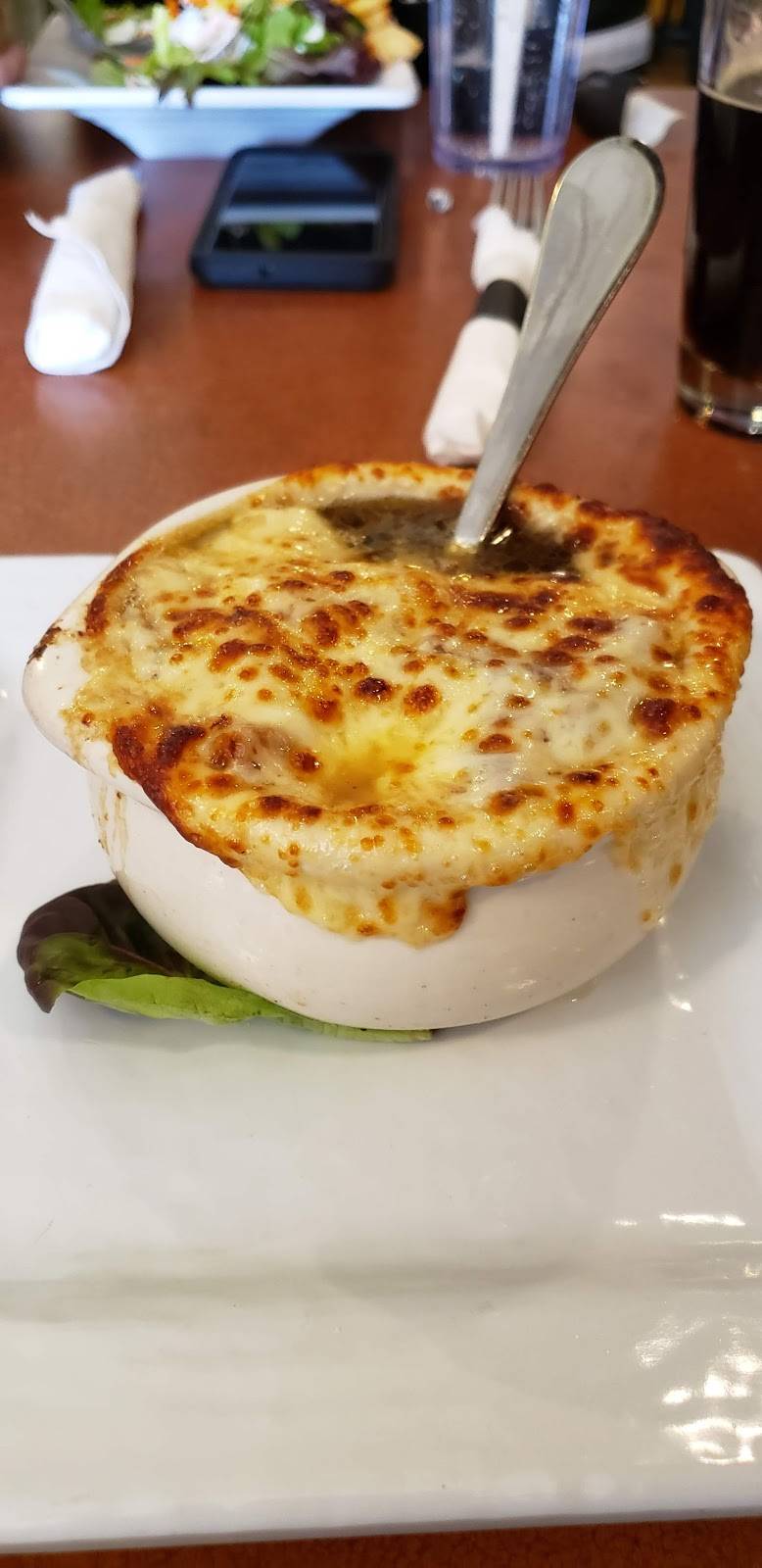 Antoinettes Casual Dining | restaurant | 18 W Mill St, Plymouth, WI 53073, USA | 9208922161 OR +1 920-892-2161