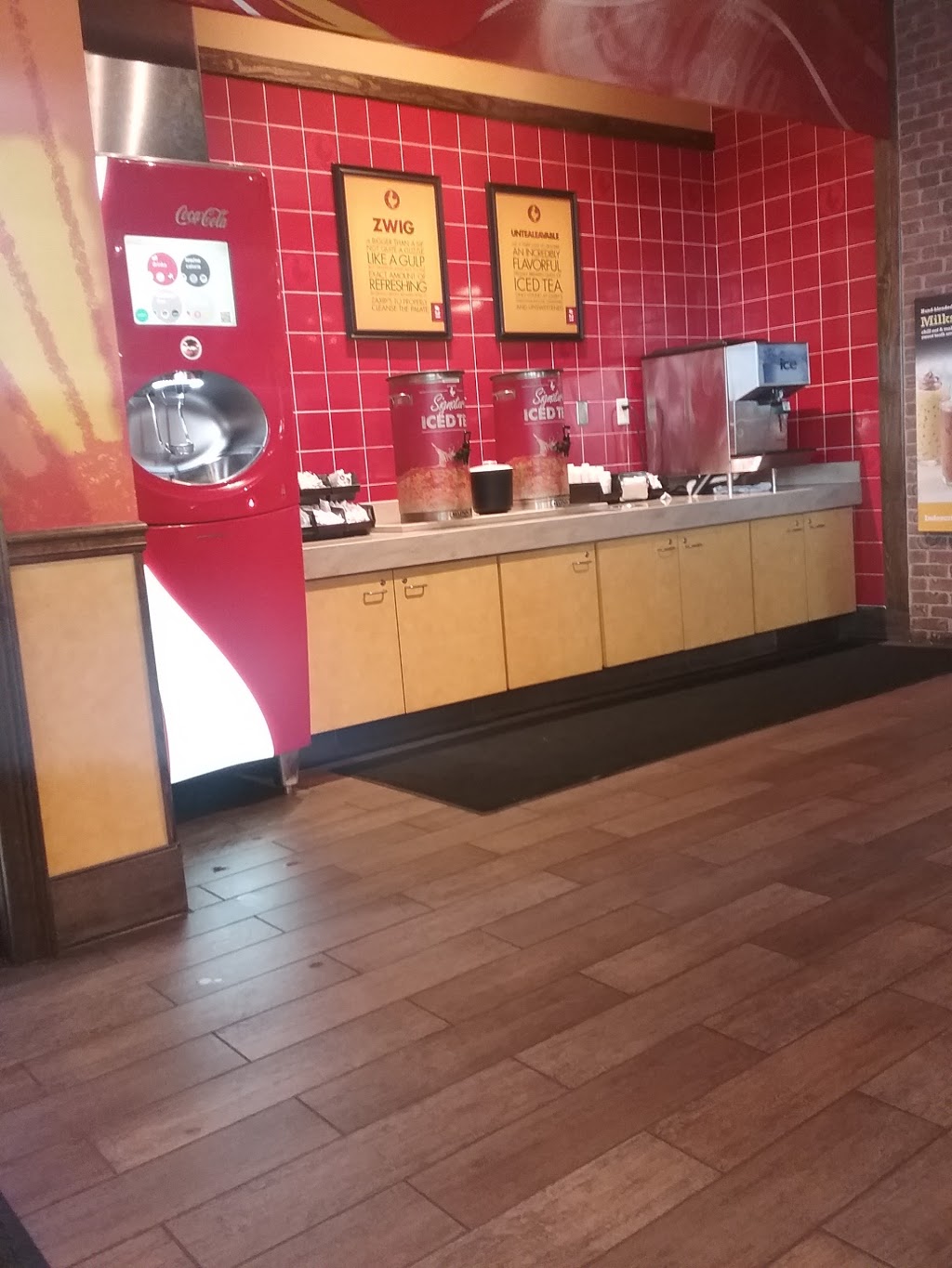 Zaxbys Chicken Fingers & Buffalo Wings | restaurant | 6551 Airport Blvd, Mobile, AL 36608, USA | 2516335612 OR +1 251-633-5612