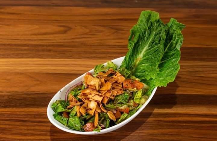 Mangoss | restaurant | 152 Lakeshore Rd E, Mississauga, ON L5G 1E9, Canada | 9059907722 OR +1 905-990-7722