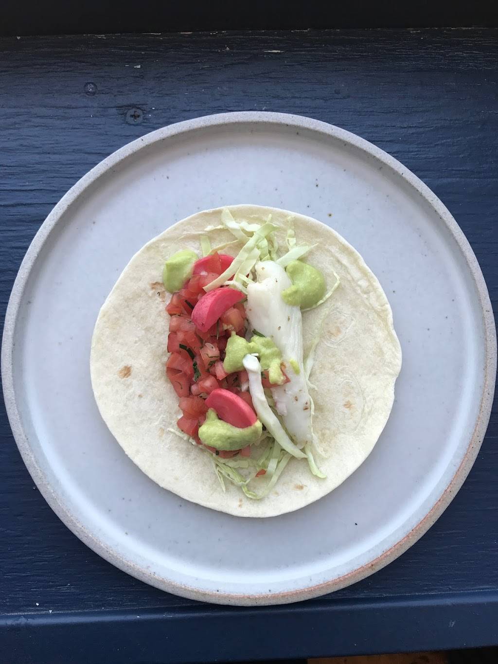 Johnnys Takeaway | restaurant | 168 Spring St, West Roxbury, MA 02132, USA | 6179428243 OR +1 617-942-8243