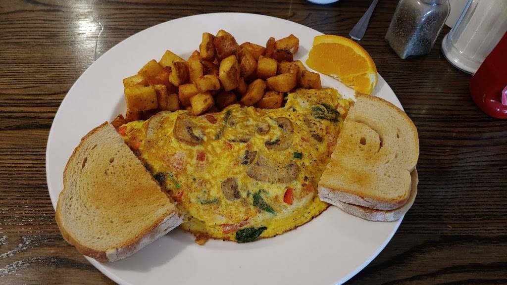 R Corner Diner | restaurant | 2386 Haines Rd, Mississauga, ON L4Y 1Y6, Canada | 9052680787 OR +1 905-268-0787