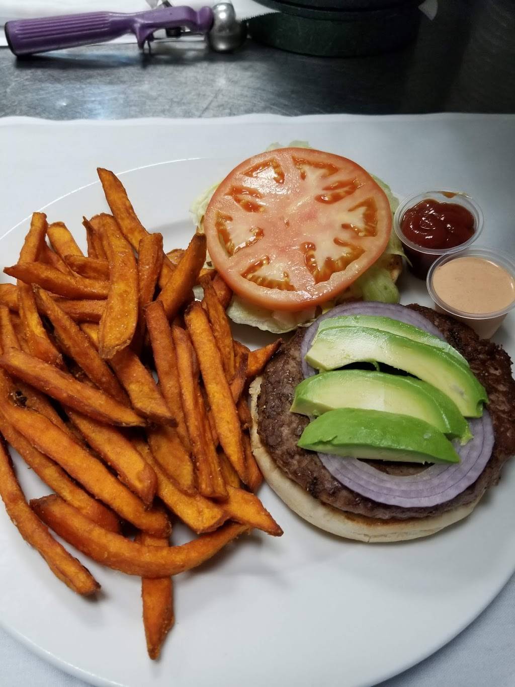 Cocina TARASCAS Mexican Restaurant | restaurant | 2585 N Clark St, Chicago, IL 60614, USA | 7735492595 OR +1 773-549-2595