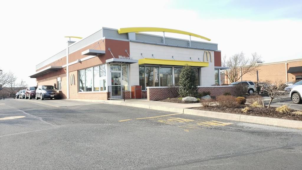 McDonalds | cafe | 990 Lititz Pike, Lititz, PA 17543, USA | 7176274666 OR +1 717-627-4666