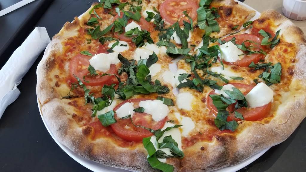 Wolfgang Puck Express | restaurant | 2570 Kalakaua Ave, Honolulu, HI 96815, USA | 8089316226 OR +1 808-931-6226