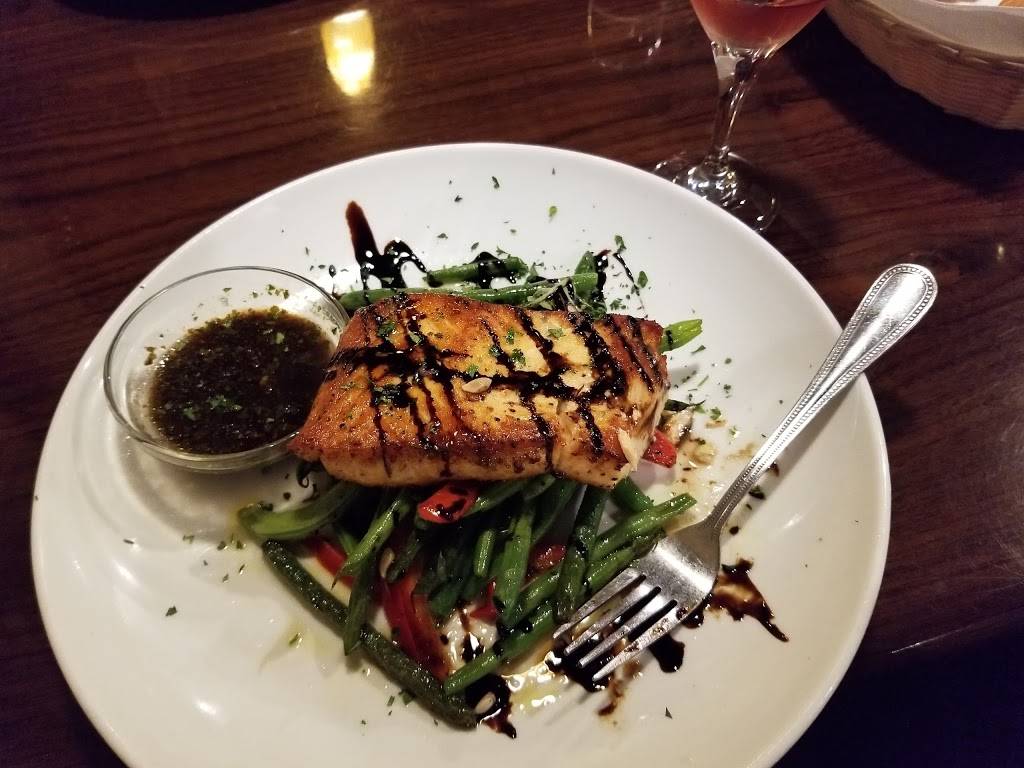 Strings Bar And Grill | restaurant | 680 N Main St, Manteca, CA 95336, USA | 2092390378 OR +1 209-239-0378