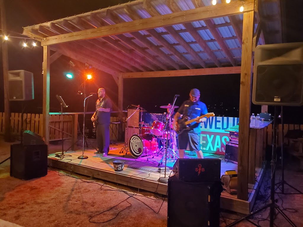 Medina DamN Bar | restaurant | 7794 Co Rd 271, Mico, TX 78056, USA | 2109659201 OR +1 210-965-9201