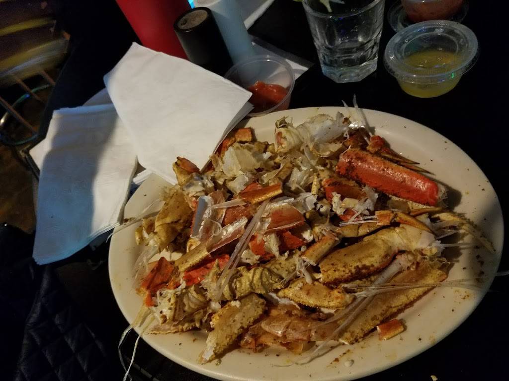 The CORNER LOUNGE | restaurant | 105 Crain Hwy, Upper Marlboro, MD 20774, USA | 3012493841 OR +1 301-249-3841