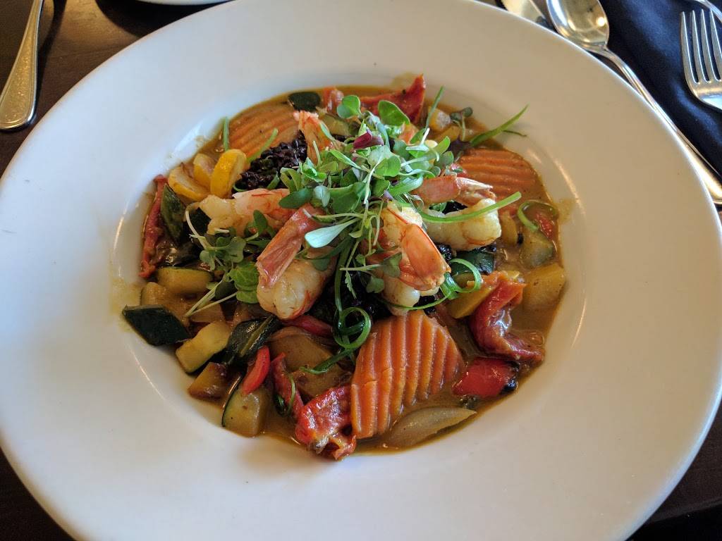 Bistro By The Tracks | restaurant | 215 Brookview Centre Way Suite 109, Knoxville, TN 37919, USA | 8655589500 OR +1 865-558-9500