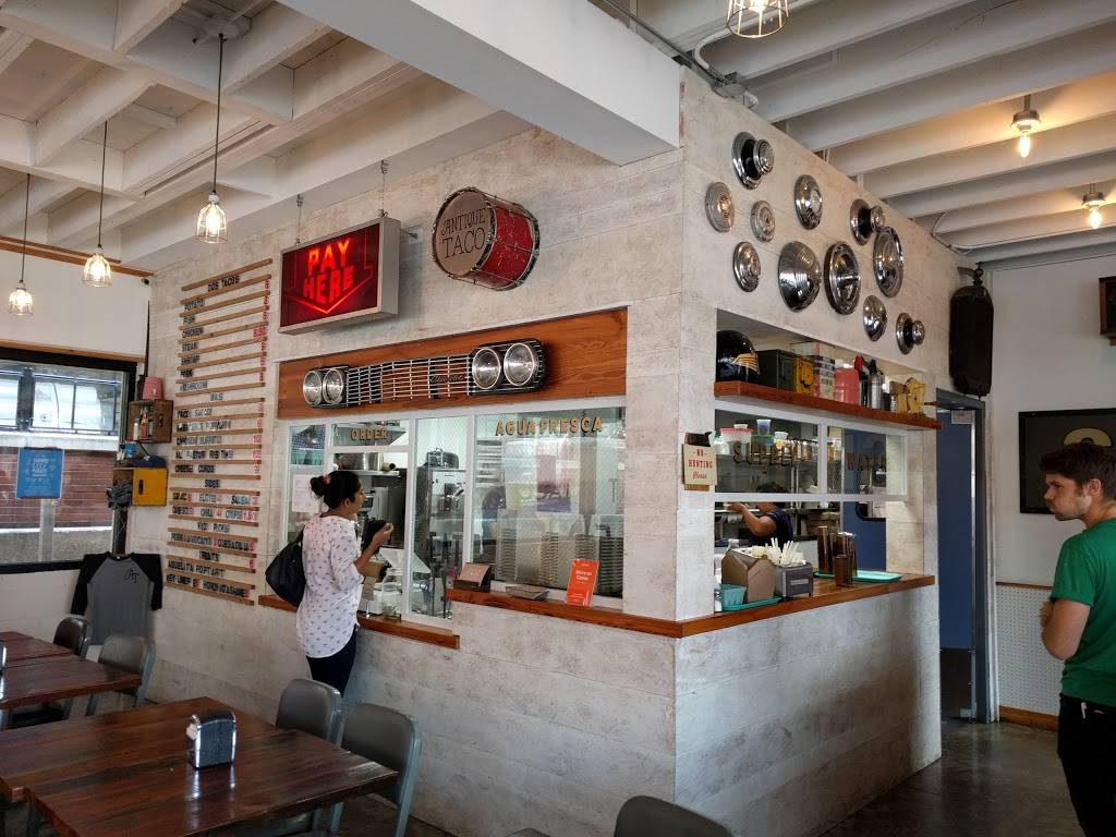 Antique Taco | restaurant | 1000 W 35th St, Chicago, IL 60609, USA | 7738239410 OR +1 773-823-9410