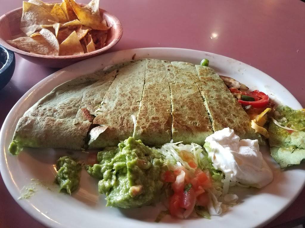 El Rodeo Mexican Restaurant | restaurant | 40 W Shaw Ave, Clovis, CA 93612, USA | 5592990675 OR +1 559-299-0675