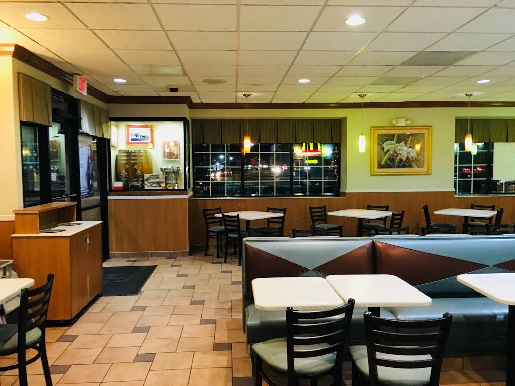 McDonalds | cafe | 444 S River Rd, Des Plaines, IL 60016, USA | 8478271220 OR +1 847-827-1220