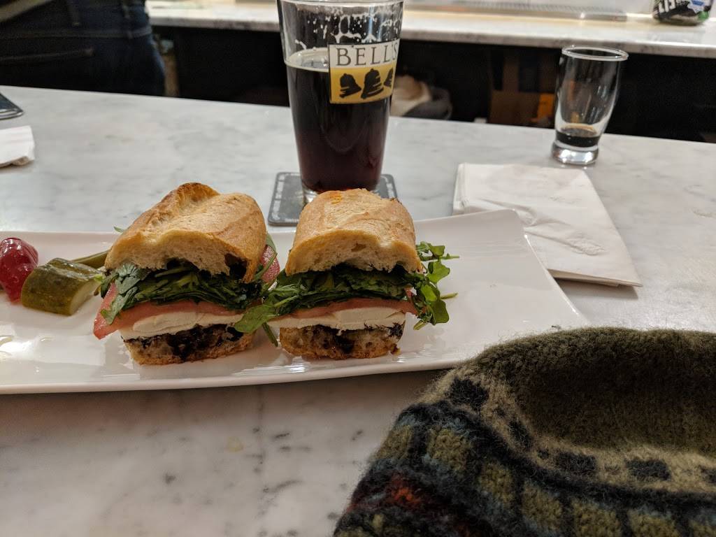 Astoria Bier & Cheese-Ditmars | restaurant | 35-11 Ditmars Blvd, Astoria, NY 11105, USA | 7182556982 OR +1 718-255-6982