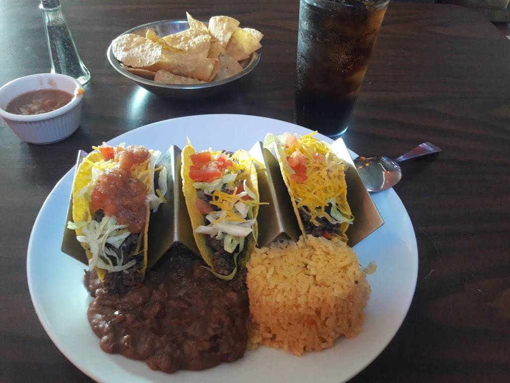 El Botanero Bar | restaurant | 3049 W Northwest Hwy, Dallas, TX 75220, USA | 4693990082 OR +1 469-399-0082