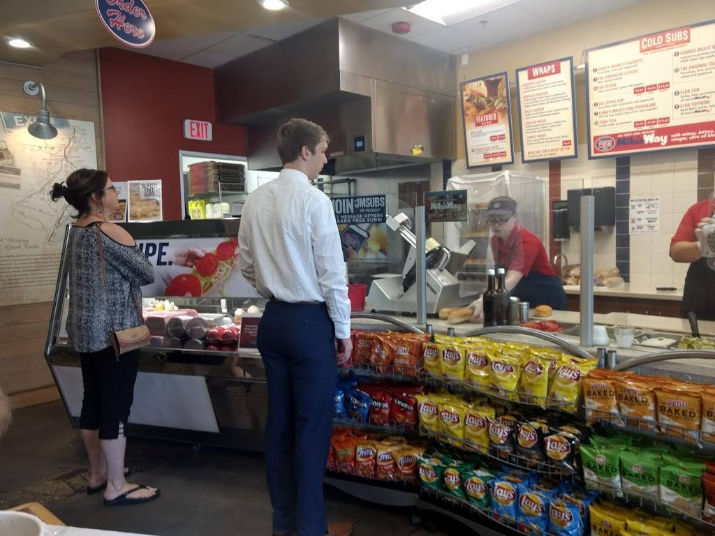 Jersey Mikes Subs | restaurant | 4600 Summerlin Rd Suite C3, Fort Myers, FL 33919, USA | 2392887944 OR +1 239-288-7944
