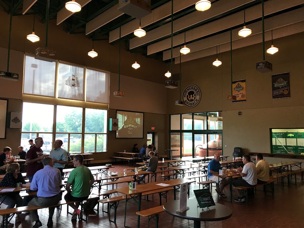 Summit Brewing Company | restaurant | 910 Montreal Cir, St Paul, MN 55102, USA | 6512657800 OR +1 651-265-7800