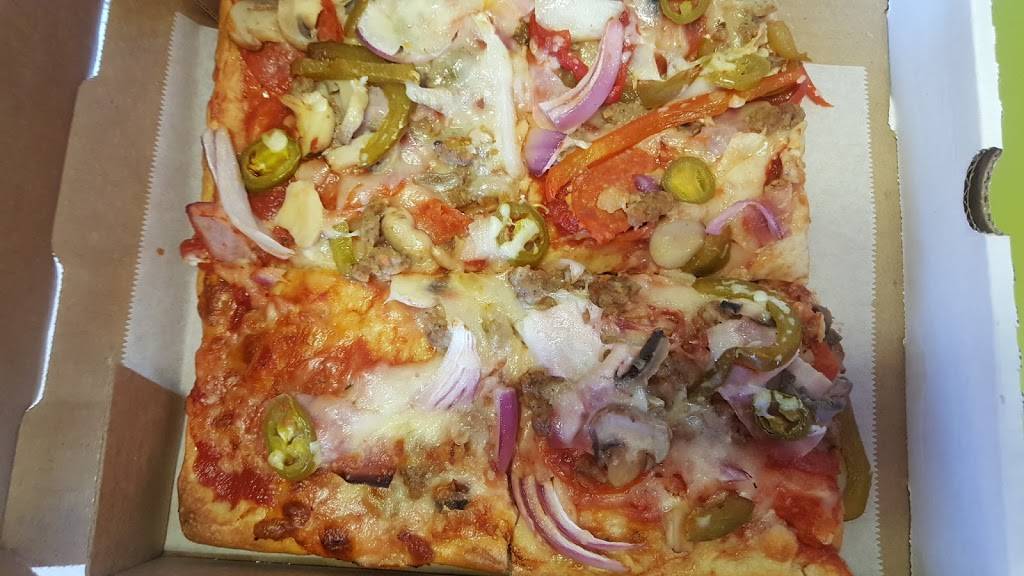 Pasquales Pizza | restaurant | 16 Gay St, Christiana, PA 17509, USA | 6105935886 OR +1 610-593-5886