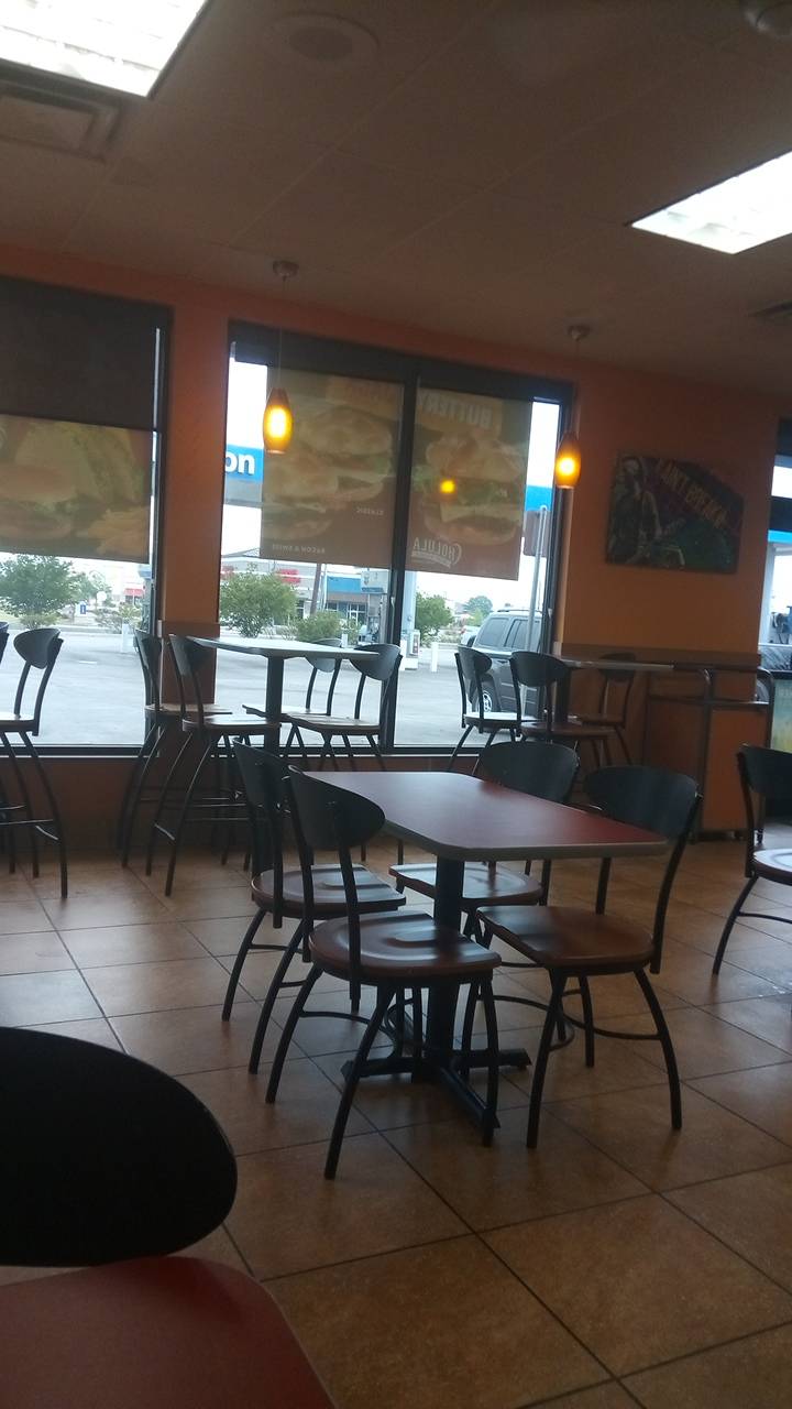 Jack in the Box | restaurant | 1214 W Old, US-90, San Antonio, TX 78227, USA | 2104321093 OR +1 210-432-1093