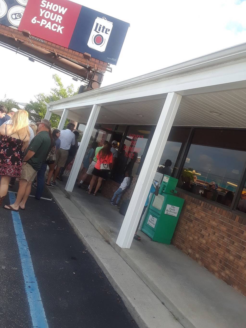 Harveys The Breakfast Place, LLC | restaurant | 823 S Memorial Dr, Greenville, NC 27834, USA | 2527581084 OR +1 252-758-1084