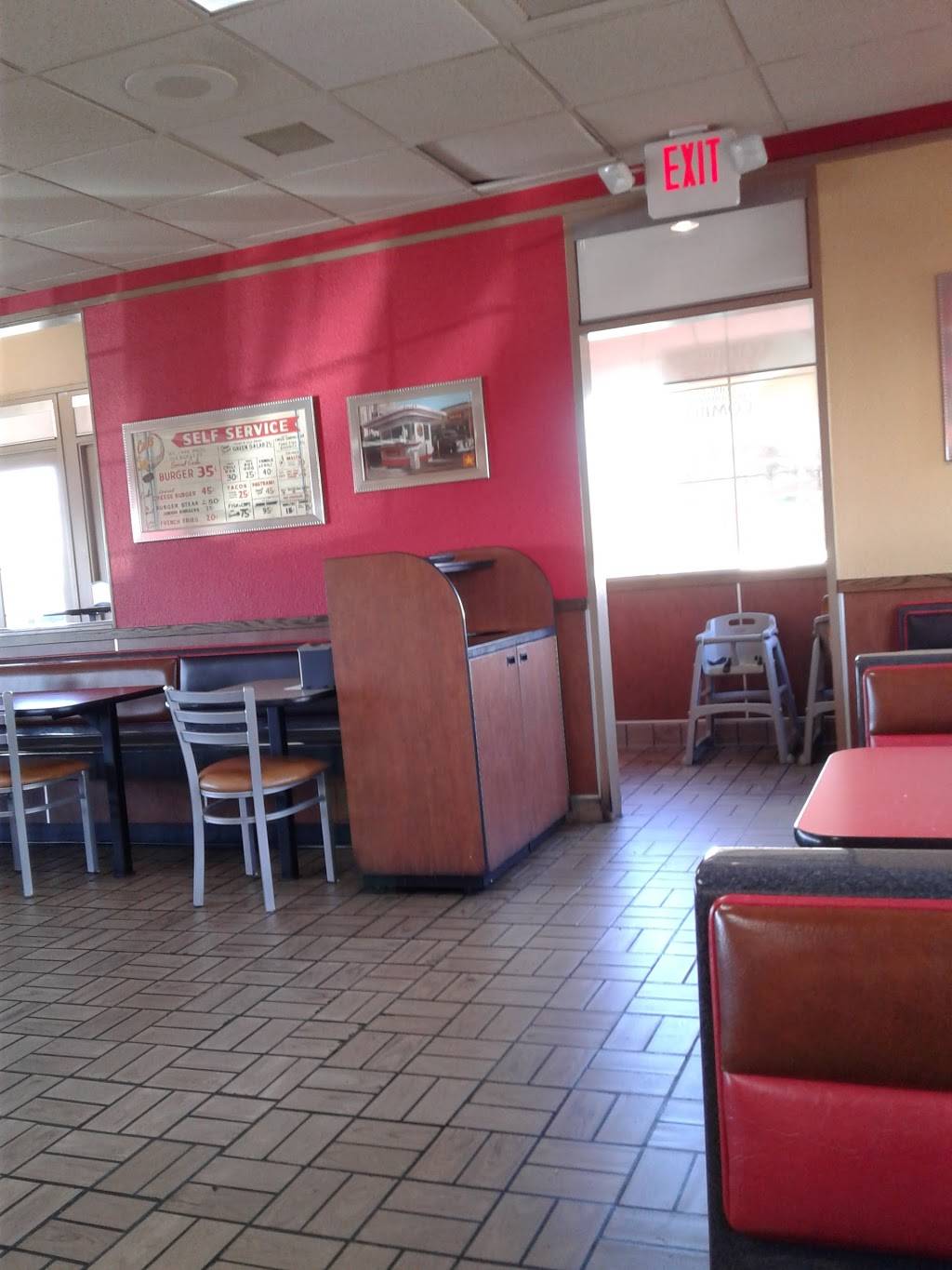 Carls Jr. | restaurant | 1385 Churn Creek Rd, Redding, CA 96003, USA | 5302214362 OR +1 530-221-4362