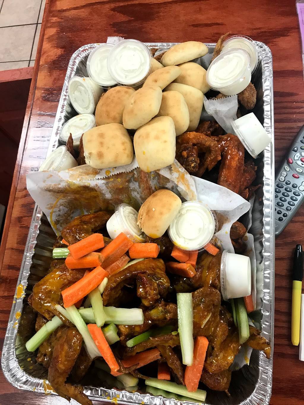 Moes Hot Wings | meal takeaway | 5910 Mt Moriah Rd, Memphis, TN 38115, USA | 9014176226 OR +1 901-417-6226