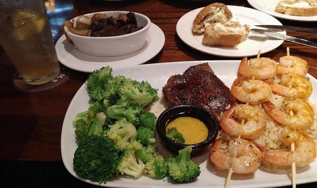 Outback Steakhouse | restaurant | 1400 Market Place Bvld, Moon, PA 15108, USA | 4128090120 OR +1 412-809-0120