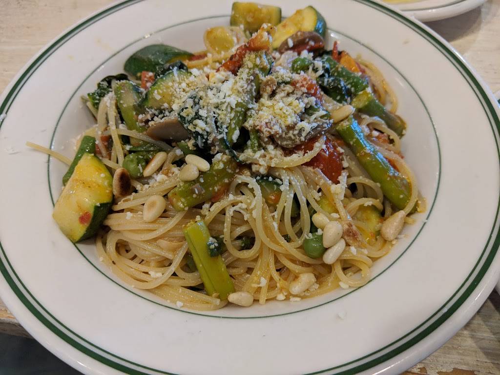 Mandolas Italian | restaurant | 12815 Shops Pkwy #400, Bee Cave, TX 78738, USA | 5126008500 OR +1 512-600-8500