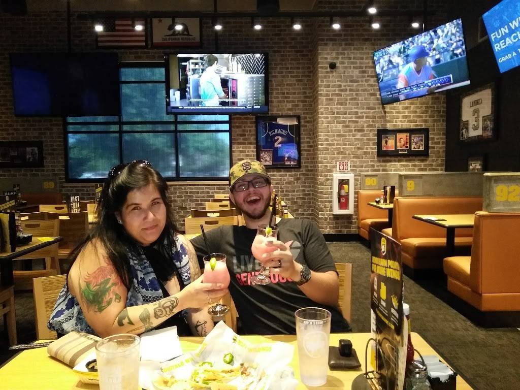 Buffalo Wild Wings | restaurant | 1090 Harter Pkwy, Yuba City, CA 95993, USA | 5307559851 OR +1 530-755-9851