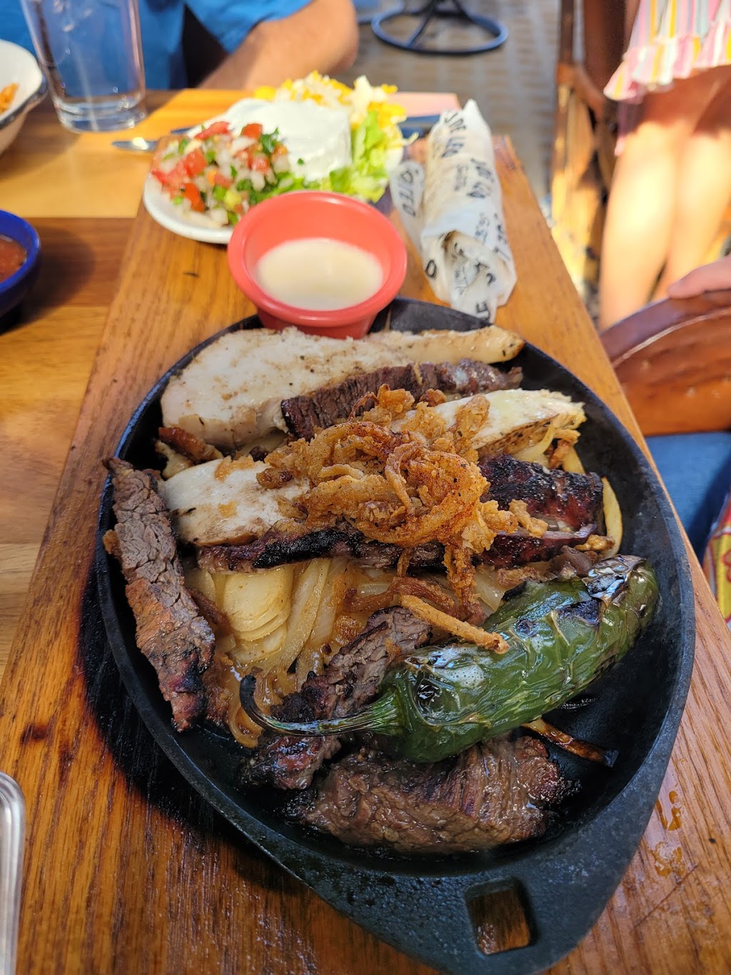 Joe Leo Fine Tex Mex | restaurant | 2722 N Fitzhugh Ave, Dallas, TX 75204, USA | 2143632699 OR +1 214-363-2699