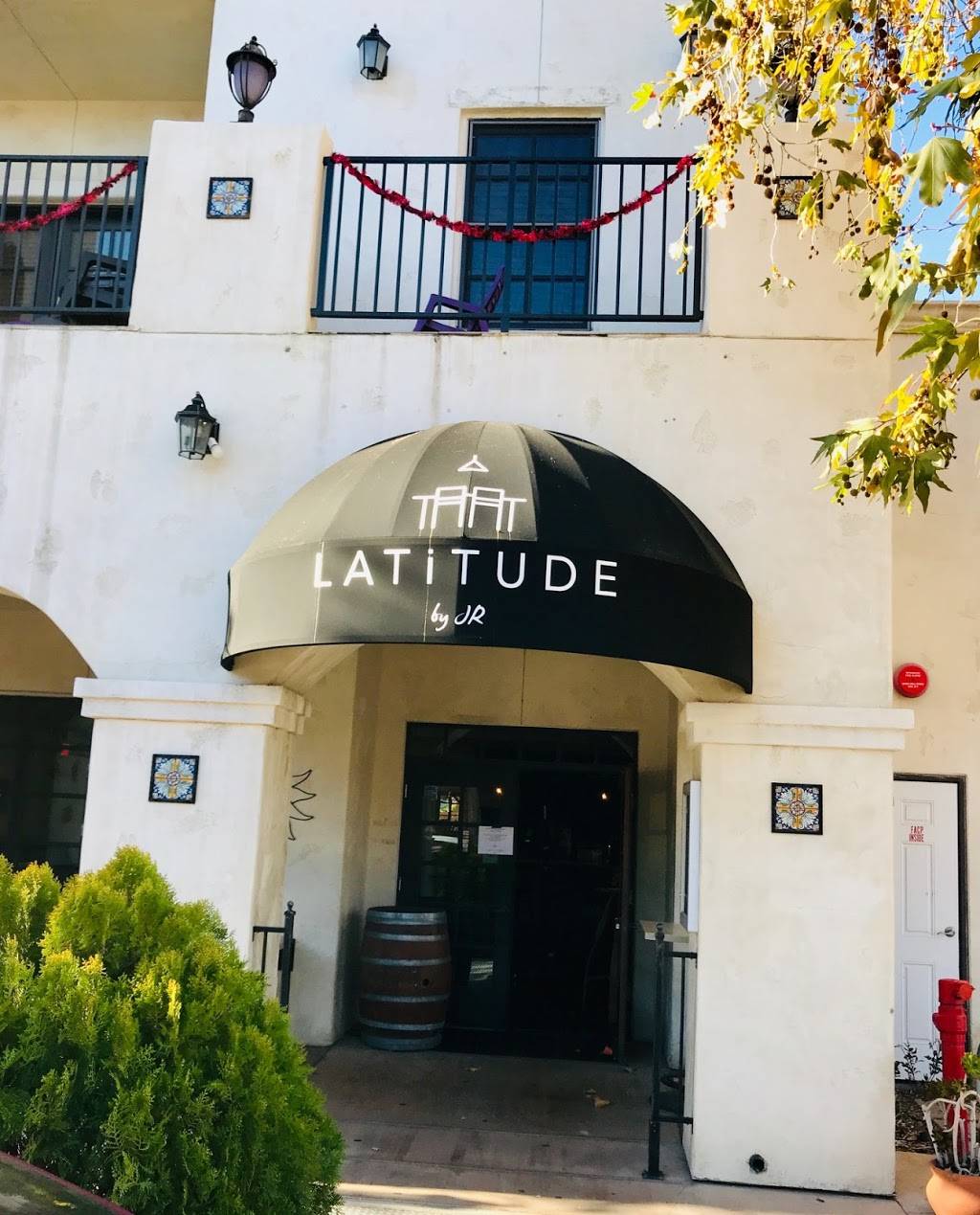 LATiTUDE by JR | restaurant | 41955 5th St STE 102, Temecula, CA 92590, USA | 9515953711 OR +1 951-595-3711