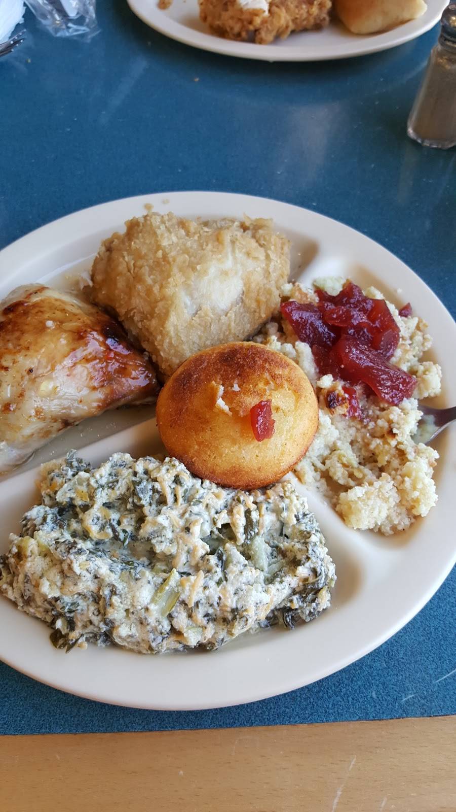 Larry Melvyns Restaurant | restaurant | 2361 Notasulga Rd, Tallassee, AL 36078, USA | 3342520799 OR +1 334-252-0799