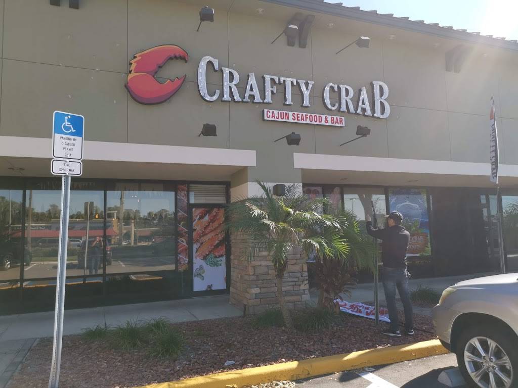 Crafty Crab | restaurant | 14391 N Dale Mabry Hwy, Tampa, FL 33618, USA | 8135336033 OR +1 813-533-6033