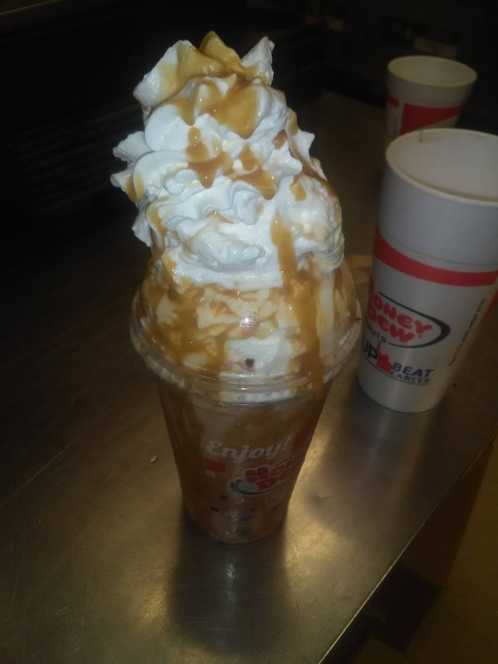 Honey Dew Donuts | bakery | 435 Lynnway, Lynn, MA 01905, USA | 7815953129 OR +1 781-595-3129