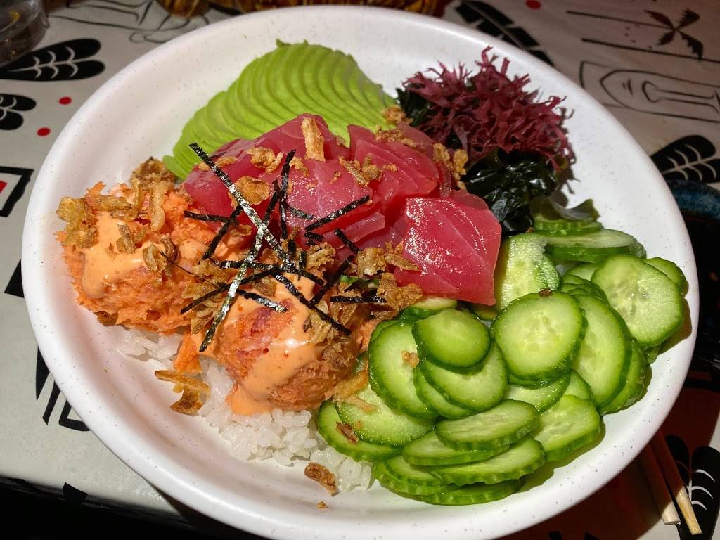 The Grass Skirt | restaurant | 910 Grand Ave, San Diego, CA 92109, USA | 8584125237 OR +1 858-412-5237