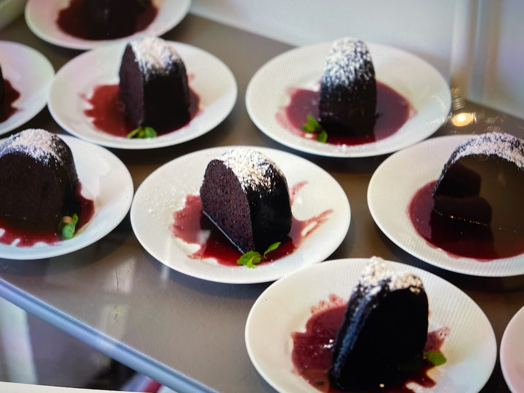 Farmhouse Sweets and Eats | restaurant | 7777 N Heartland Dr, Coeur dAlene, ID 83815, USA | 2088187397 OR +1 208-818-7397