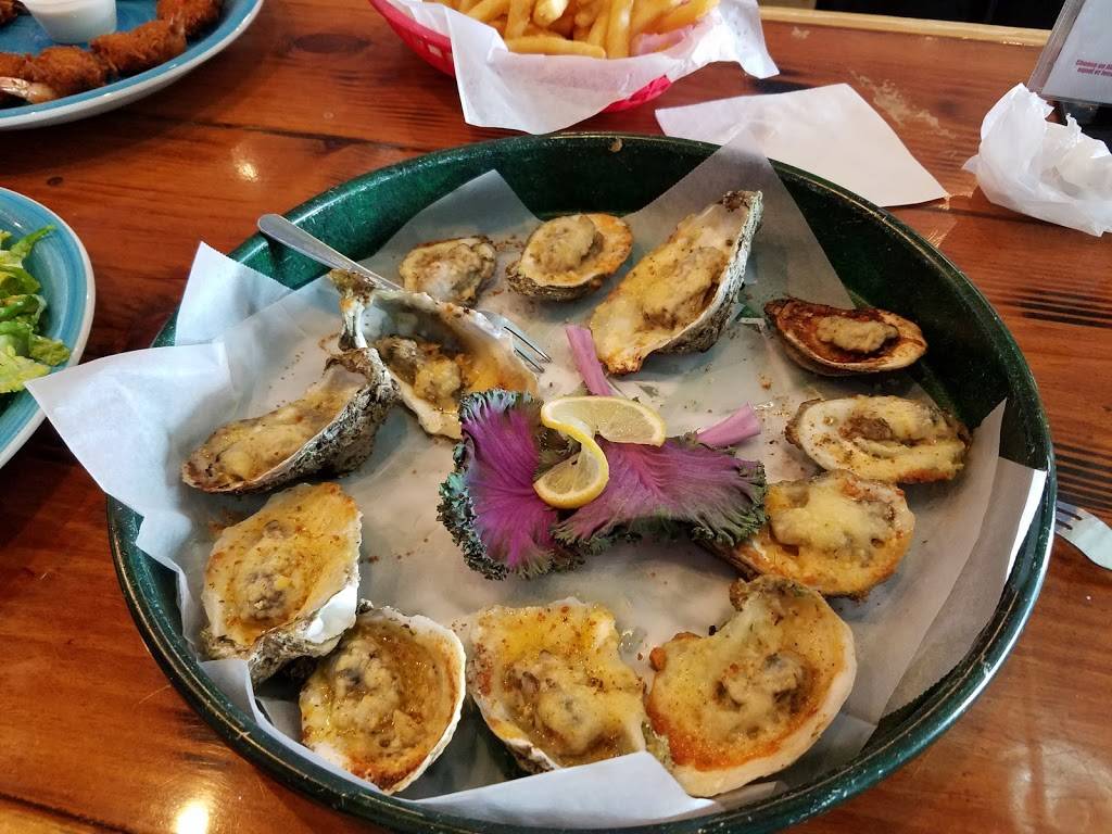 Tiki West Raw Bar and Grill | restaurant | 118 W Ruby St, Tavares, FL 32778, USA | 3525085783 OR +1 352-508-5783