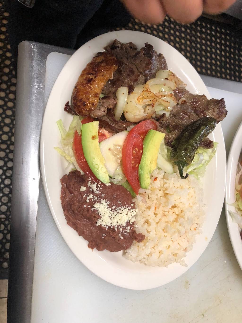 Latin American Flavor Restaurant and Bar | restaurant | 3601 Pulaski Hwy, Baltimore, MD 21224, USA | 4102762600 OR +1 410-276-2600