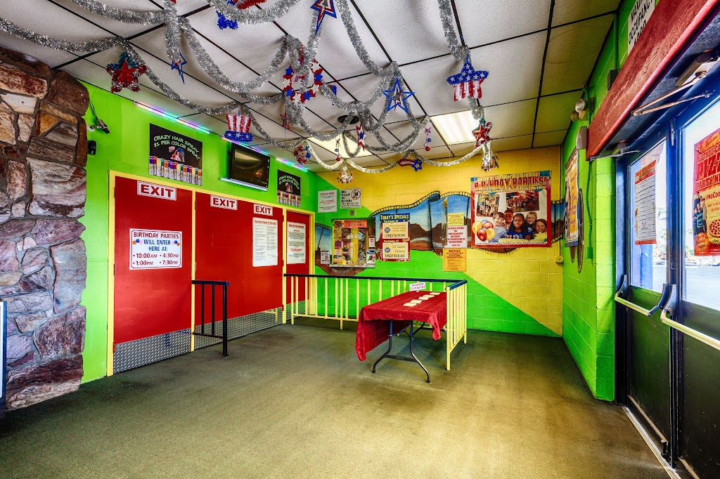 Skateland | cafe | 7 E Southern Ave, Mesa, AZ 85210, USA | 4808337775 OR +1 480-833-7775