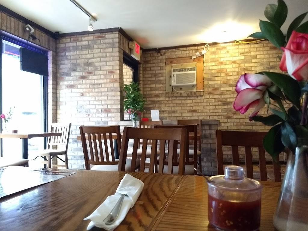 Yummy Thai | restaurant | 1418 W Taylor St, Chicago, IL 60607, USA | 3126330003 OR +1 312-633-0003