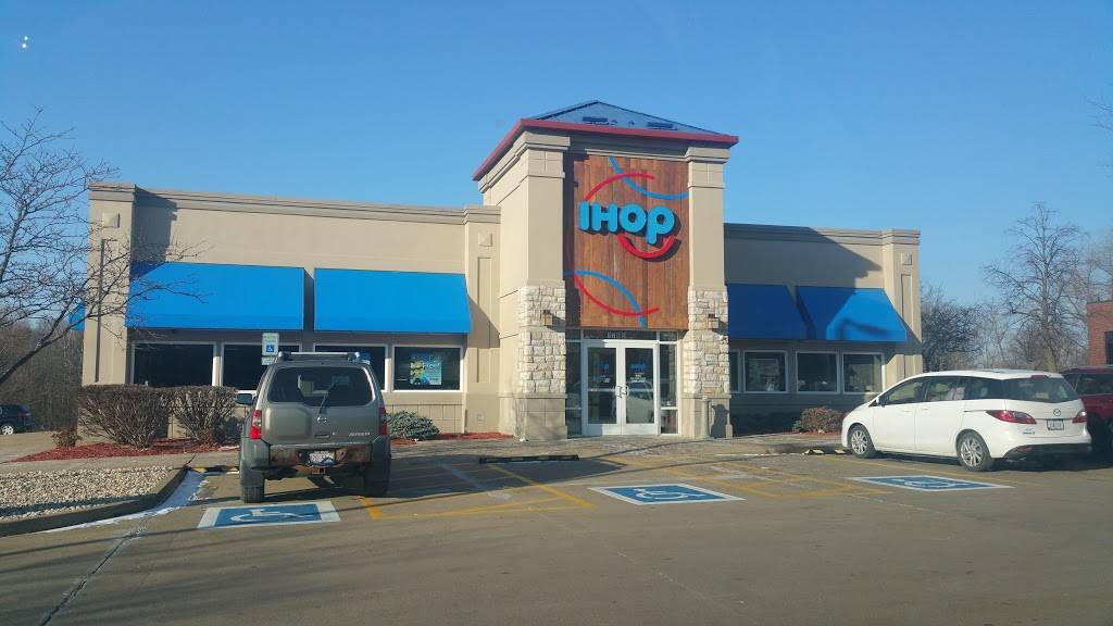 IHOP | bakery | 1785 John F Kennedy Rd, Dubuque, IA 52002, USA | 5635830888 OR +1 563-583-0888
