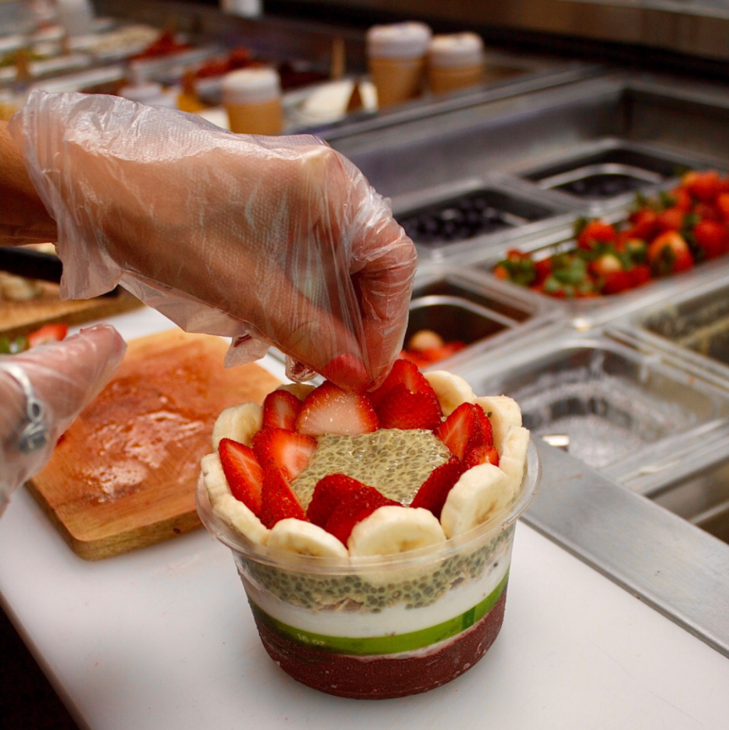 Earth Bowl Superfoods | restaurant | 575 N Commonwealth Ave, Fullerton, CA 92831, USA | 7147700338 OR +1 714-770-0338