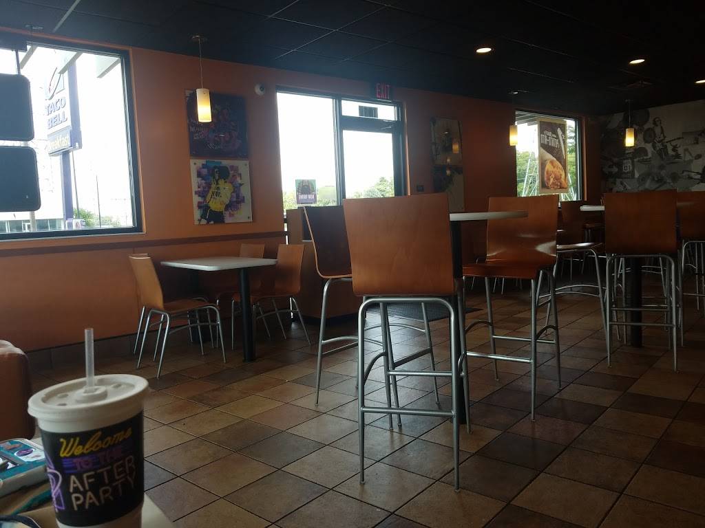 Taco Bell | meal takeaway | 2817 Lincolnway E, Mishawaka, IN 46544, USA | 5742584906 OR +1 574-258-4906